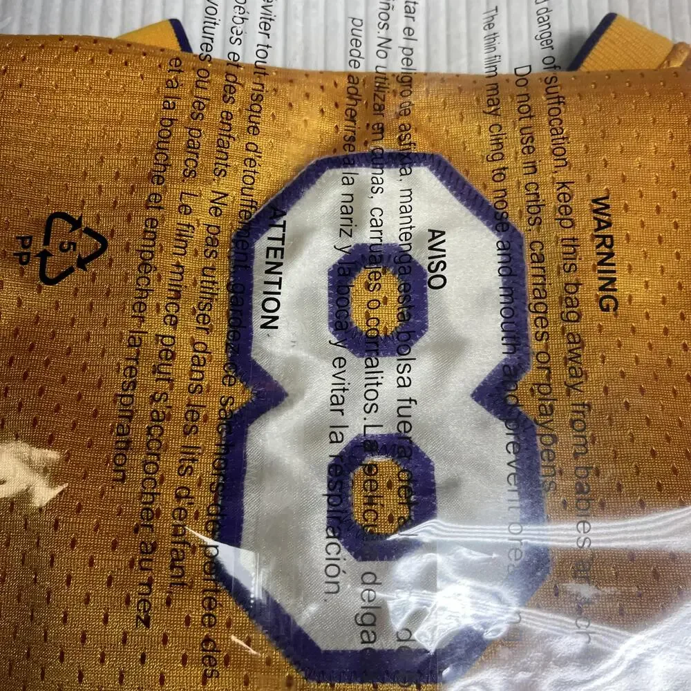 Los Angeles Lakers Jersey Youth Medium Gold NBA Basketball Kobe Bryant 8 Nike